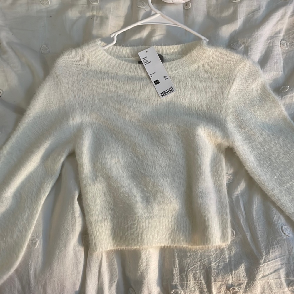 Urban Outfitters small cropped sweater